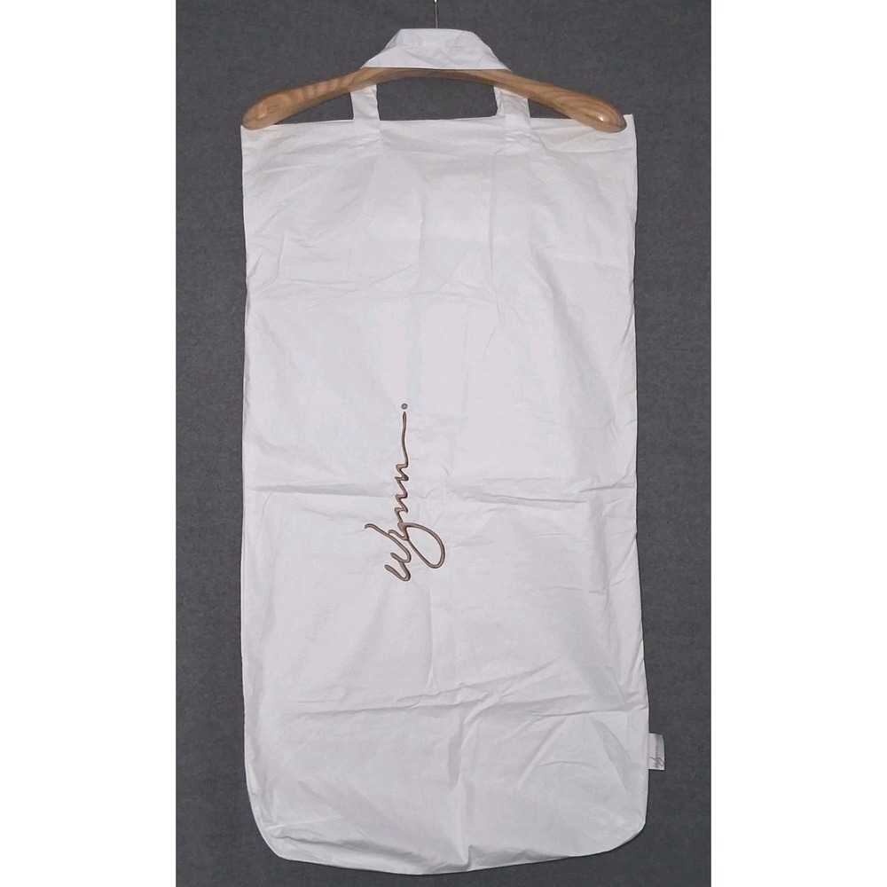 (3) WYNN CASINO & HOTEL LAS VEGAS GARMENT LAUNDRY BAG WHITE 20" X 36'